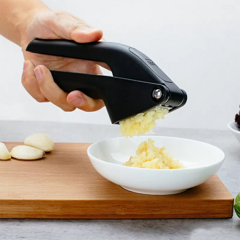 Купить Чеснокодавка Xiaomi HuoHou Garlic Press Black (HU0067) Купить Чеснокодавка Xiaomi HuoHou Garlic Press Black (HU0067)