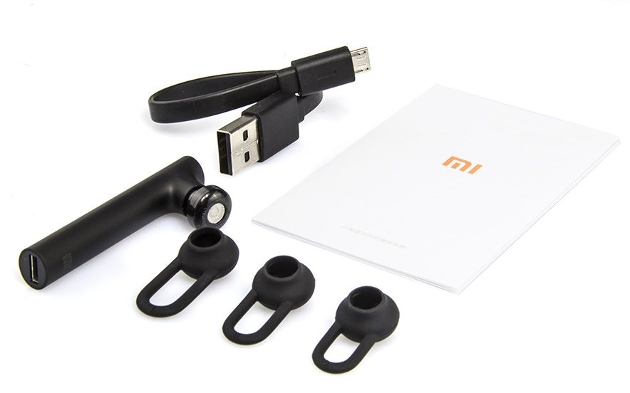 Фотография Гарнитура Xiaomi Mi Bluetooth headset Black Фотография Гарнитура Xiaomi Mi Bluetooth headset Black