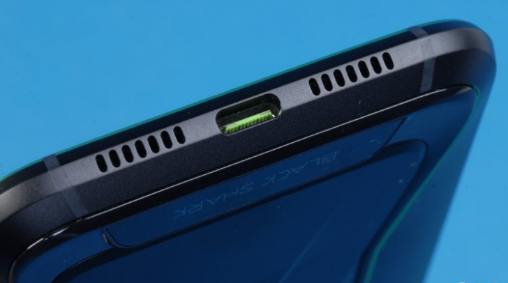 Смартфон игровой Xiaomi Black Shark 64Gb Black заказать Смартфон игровой Xiaomi Black Shark 64Gb Black заказать
