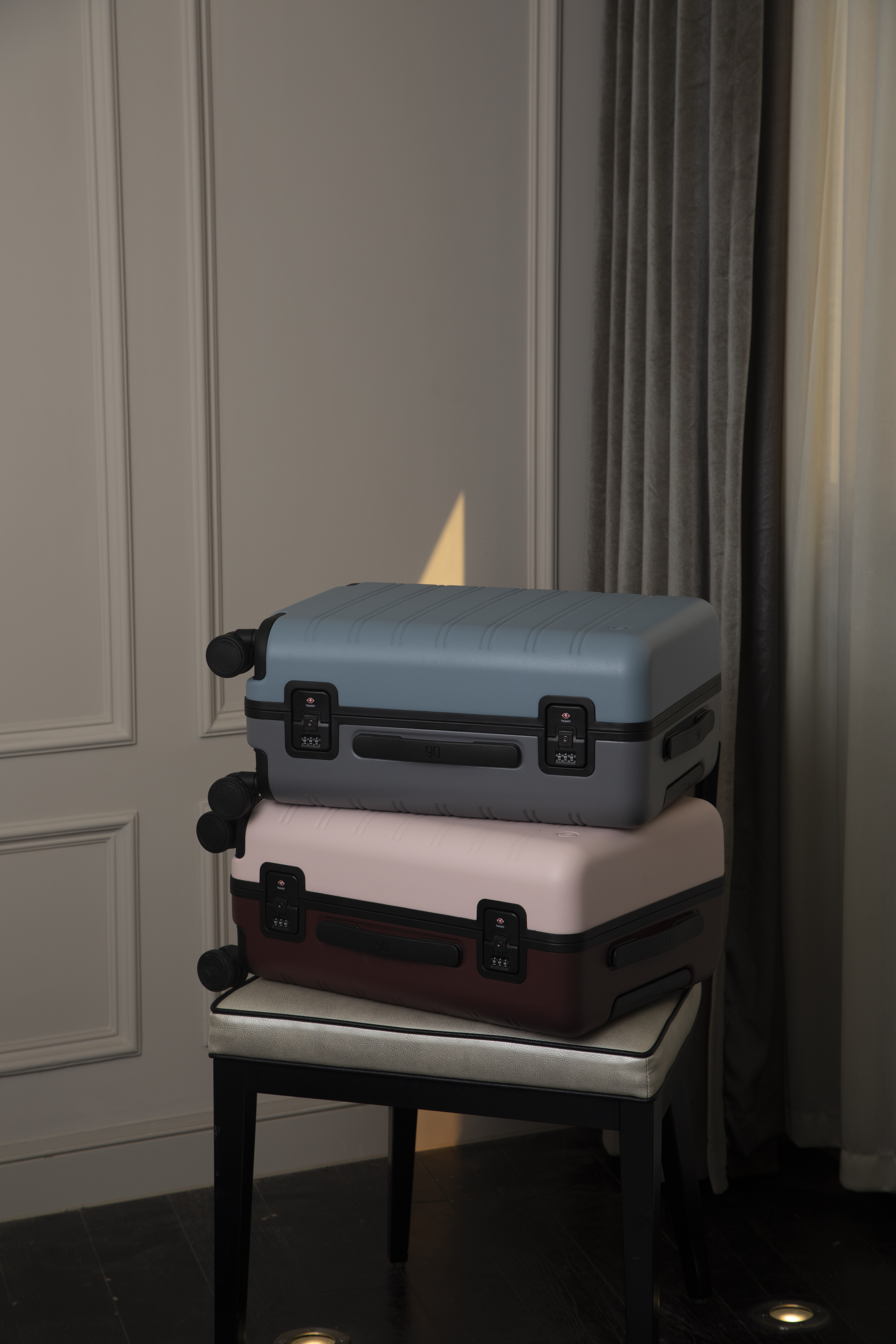Цена Чемодан Xiaomi NinetyGo Rhine Luggage 20'' Elephant Grey+Blue Grey Цена Чемодан Xiaomi NinetyGo Rhine Luggage 20'' Elephant Grey+Blue Grey
