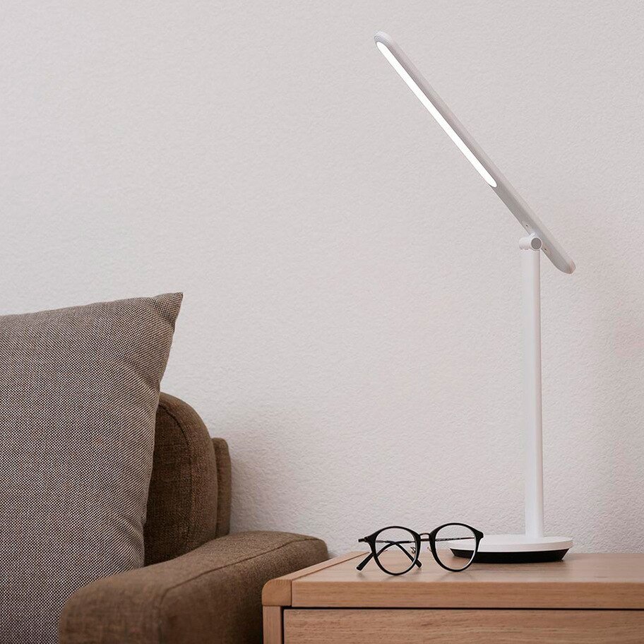 Фотография Лампа настольная Xiaomi Yeelight Folding Table Lamp Z1 PRO White (YLTD14YL) Фотография Лампа настольная Xiaomi Yeelight Folding Table Lamp Z1 PRO White (YLTD14YL)