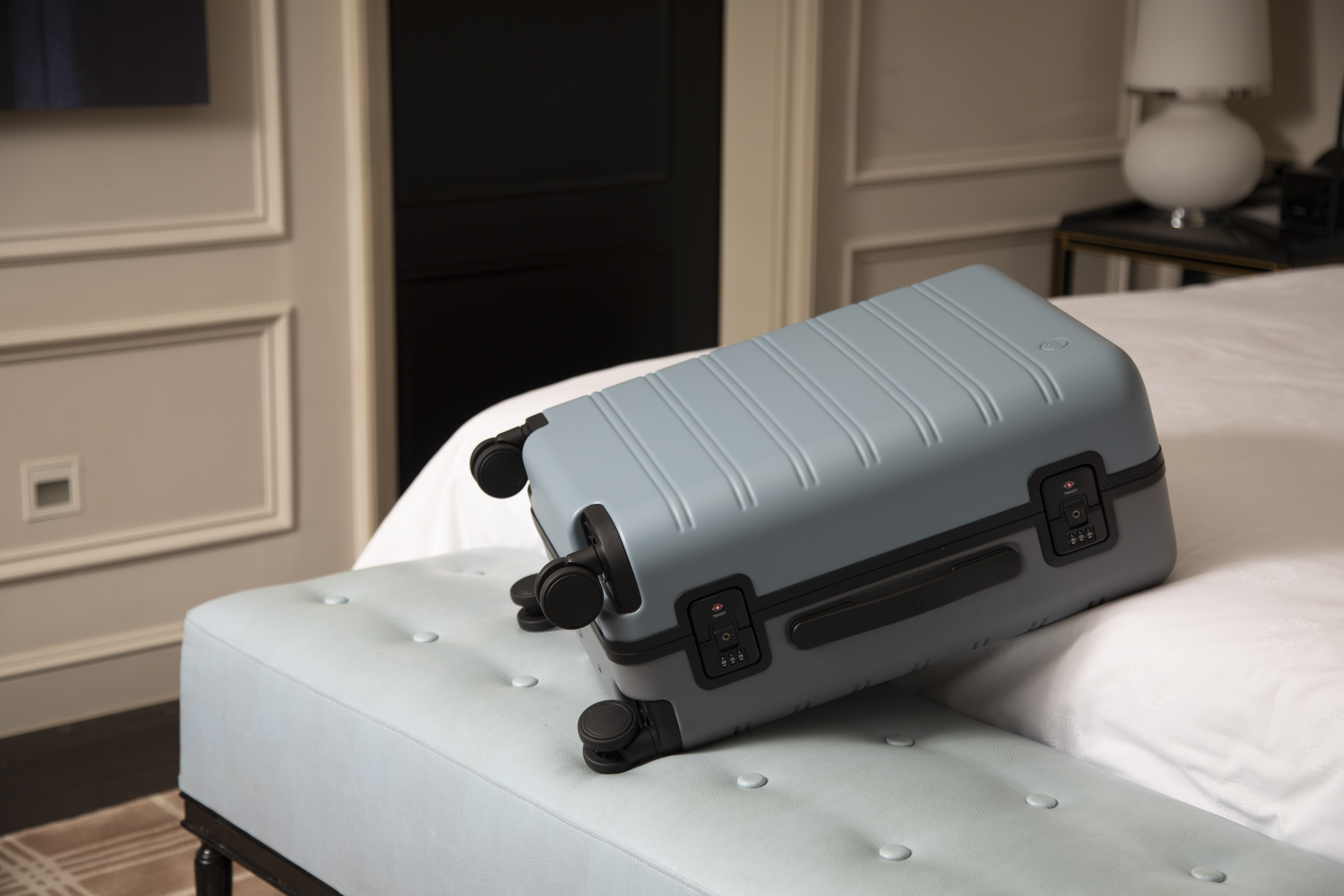 Чемодан Xiaomi NinetyGo Rhine Luggage 20'' Elephant Grey+Blue Grey Казахстан Чемодан Xiaomi NinetyGo Rhine Luggage 20'' Elephant Grey+Blue Grey Казахстан