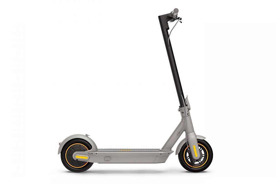Фото Электрический самокат Ninebot KickScooter G30LP Max Silver Фото Электрический самокат Ninebot KickScooter G30LP Max Silver