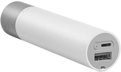 Фотография Power Bank Xiaomi Mi Flashlight 3250mAh Фотография Power Bank Xiaomi Mi Flashlight 3250mAh