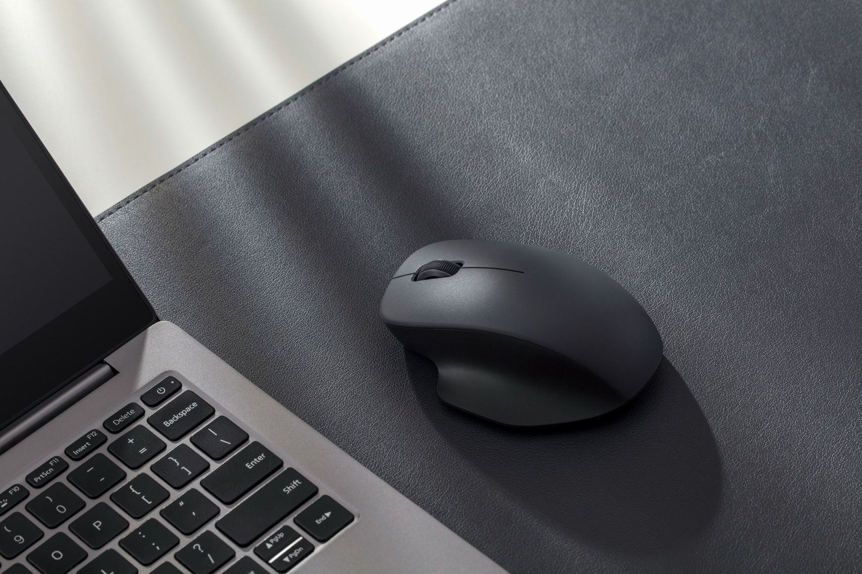 Картинка Беспроводная мышь Xiaomi Wireless Mouse Comfort Edition Black Картинка Беспроводная мышь Xiaomi Wireless Mouse Comfort Edition Black