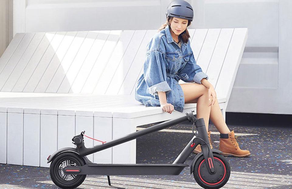 Фотография Электросамокат Xiaomi Mijia Electric Scooter PRO Black Фотография Электросамокат Xiaomi Mijia Electric Scooter PRO Black