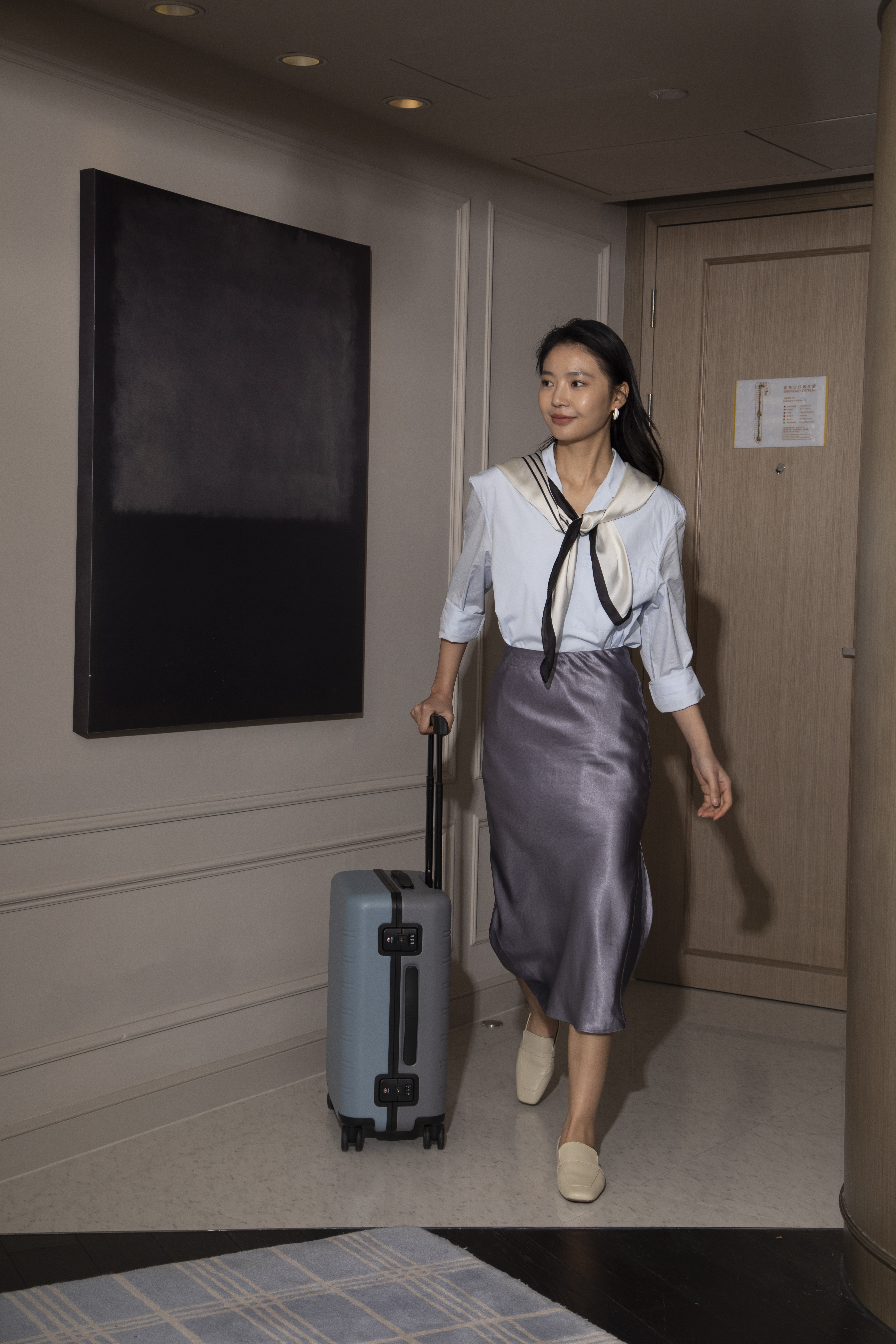 Картинка Чемодан Xiaomi NinetyGo Rhine Luggage 20'' Elephant Grey+Blue Grey Картинка Чемодан Xiaomi NinetyGo Rhine Luggage 20'' Elephant Grey+Blue Grey