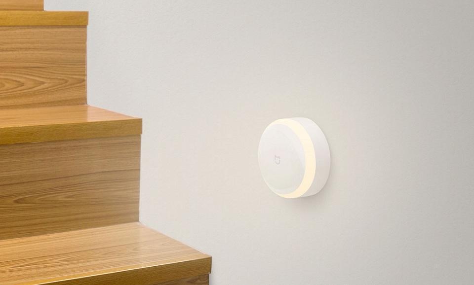 Светильник с датчиком движения Xiaomi Mi Motion-Activated Night Light заказать Светильник с датчиком движения Xiaomi Mi Motion-Activated Night Light заказать