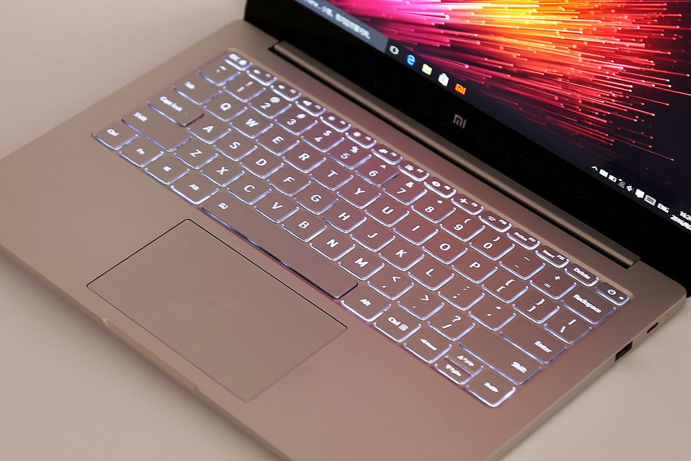 Купить Ноутбук Xiaomi Mi Air 12,5" Core m3 4Gb/128Gb Gold (JYU4048CN) Купить Ноутбук Xiaomi Mi Air 12,5" Core m3 4Gb/128Gb Gold (JYU4048CN)