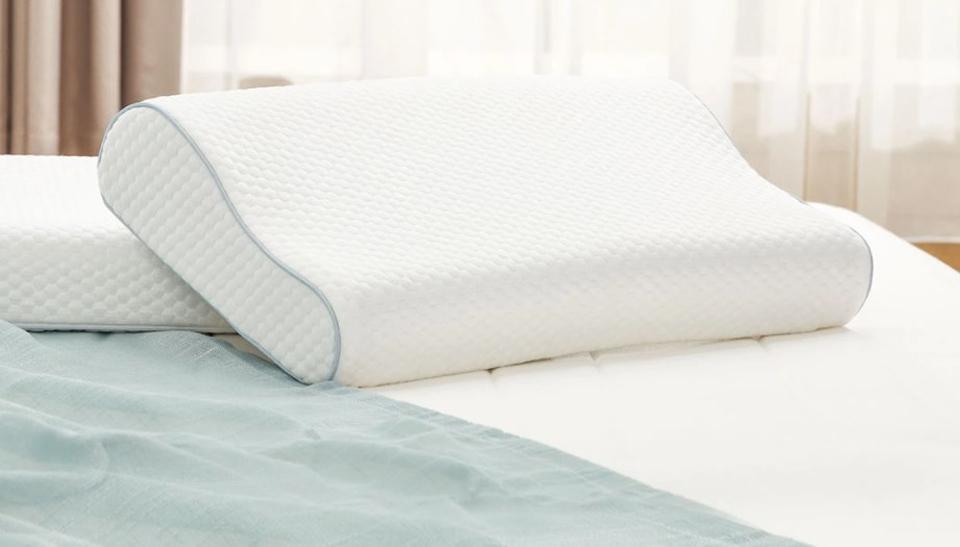 Фотография Подушка антибактериальная Xiaomi 8H H1 Neck Care Pillow Фотография Подушка антибактериальная Xiaomi 8H H1 Neck Care Pillow