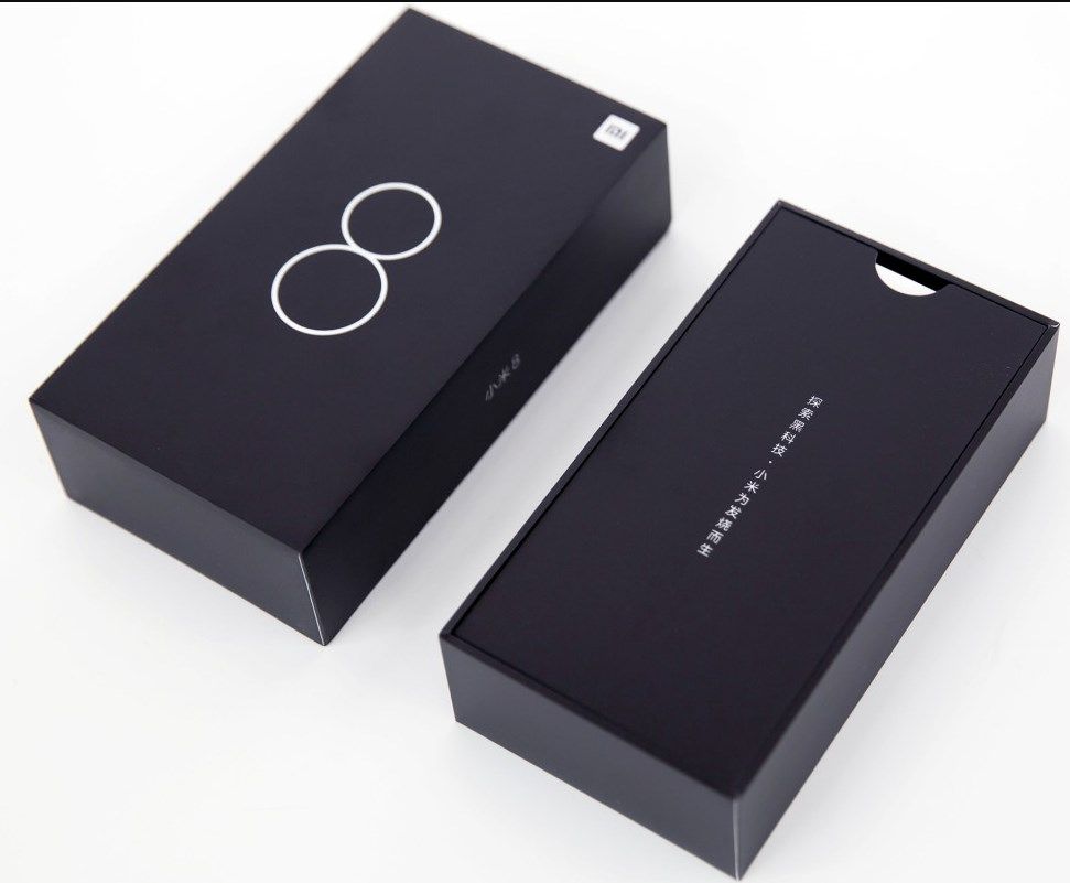 Фото Смартфон Xiaomi Mi 8 64Gb Black Фото Смартфон Xiaomi Mi 8 64Gb Black