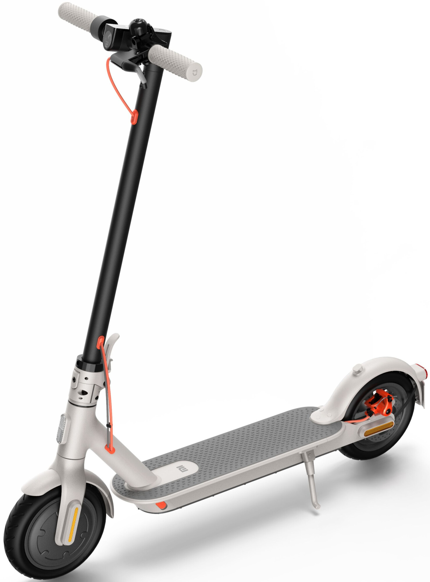 Фотография Электросамокат Xiaomi Mi Electric Scooter 3 Grey Фотография Электросамокат Xiaomi Mi Electric Scooter 3 Grey