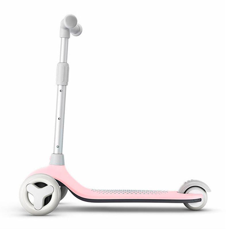 Фотография Самокат детский Xiaomi MiTU Rice Rabbit Scooter Pink Фотография Самокат детский Xiaomi MiTU Rice Rabbit Scooter Pink