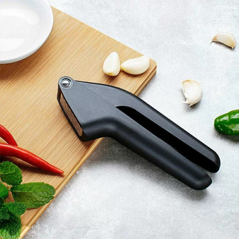 Фотография Чеснокодавка Xiaomi HuoHou Garlic Press Black (HU0067) Фотография Чеснокодавка Xiaomi HuoHou Garlic Press Black (HU0067)