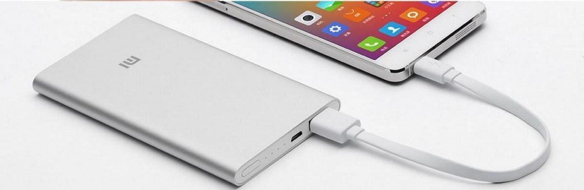 Фотография Power bank Xiaomi 5000 mAh Silver Фотография Power bank Xiaomi 5000 mAh Silver