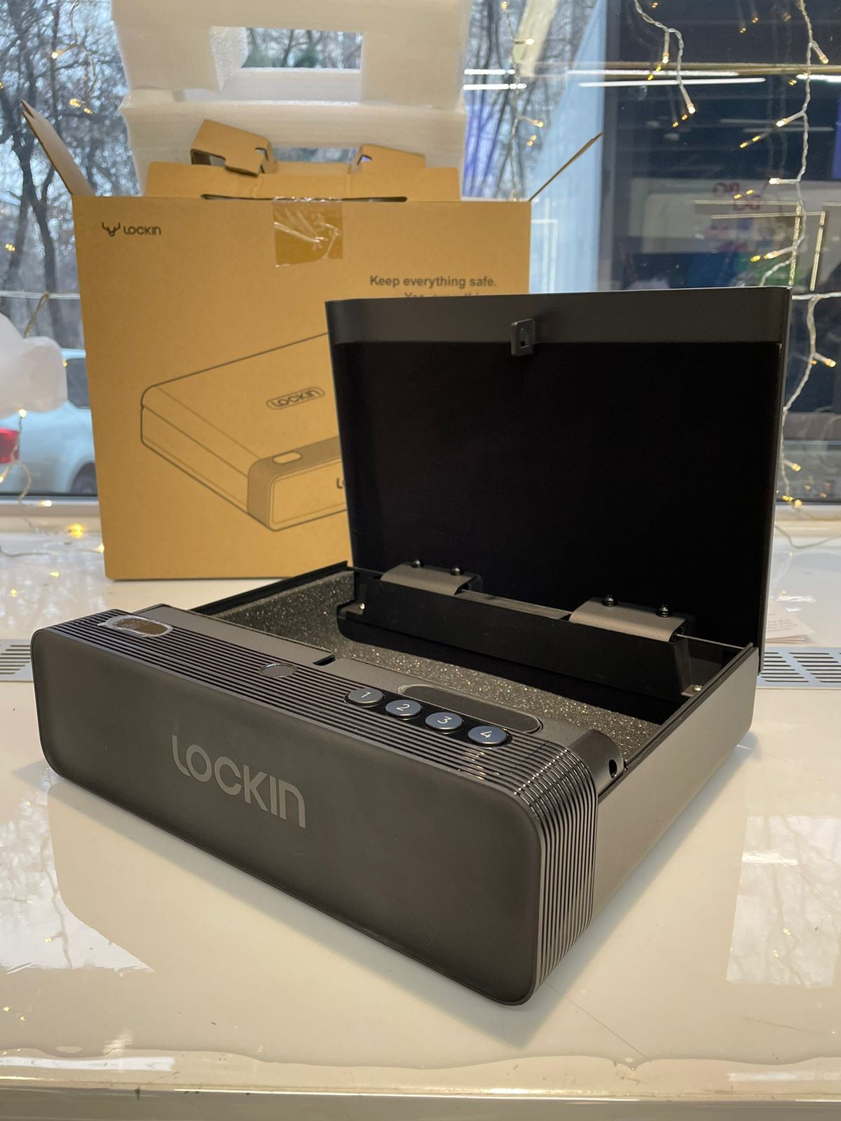 Купить Умный сейф Xiaomi Lockin Smart Safe (GS01) Купить Умный сейф Xiaomi Lockin Smart Safe (GS01)