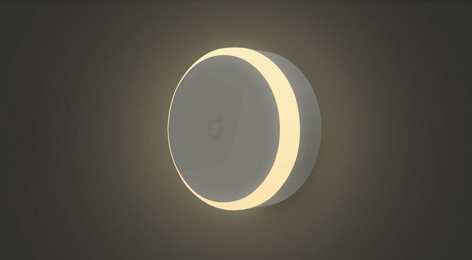 Фотография Светильник с датчиком движения Xiaomi Mi Motion-Activated Night Light Фотография Светильник с датчиком движения Xiaomi Mi Motion-Activated Night Light