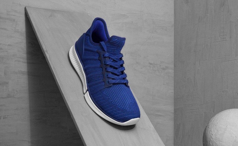 Фотография Кроссовки Xiaomi синие (size 42) Фотография Кроссовки Xiaomi синие (size 42)