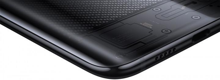 Фотография Смартфон Xiaomi Mi 8 Pro 128Gb Transparent Black Фотография Смартфон Xiaomi Mi 8 Pro 128Gb Transparent Black