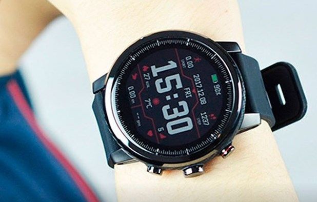 Фотография Умные часы Xiaomi Amazfit Stratos Sport Smartwatch Black Фотография Умные часы Xiaomi Amazfit Stratos Sport Smartwatch Black