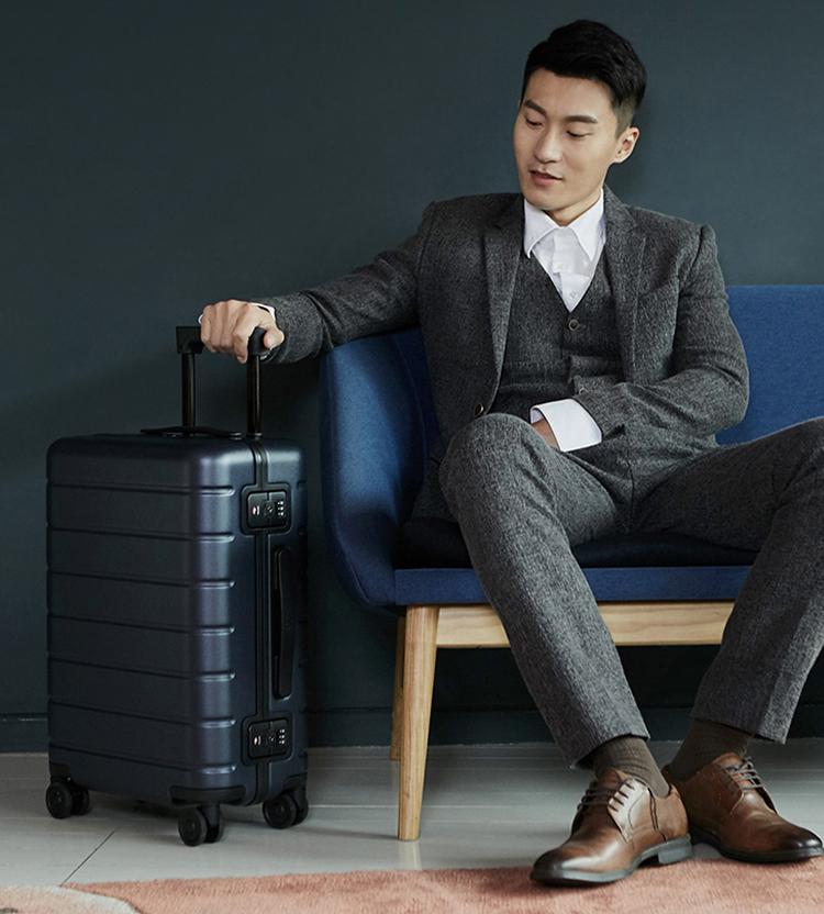 Купить Чемодан Xiaomi 90FUN Lightweight Frame Luggage 20" Black Купить Чемодан Xiaomi 90FUN Lightweight Frame Luggage 20" Black