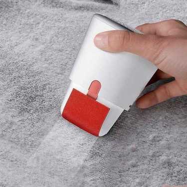 Deerma Rechargeable Lint Remover-1.jpgМашинка для удаления катышков Xiaomi Deerma Rechargeable Lint Remover (MQ600)