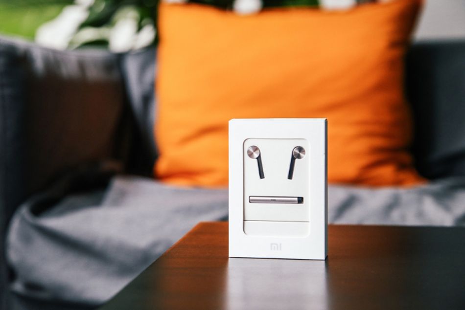 Xiaomi Mi In-Ear Headphones Pro HD Silver_10.jpg Xiaomi Mi In-Ear Headphones Pro HD Silver_10.jpg