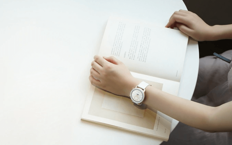 Умные часы Xiaomi Amazfit GTR 42mm White Glitter Edition