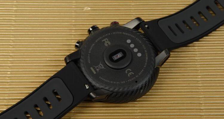 Amazfit Stratos_3.jpg