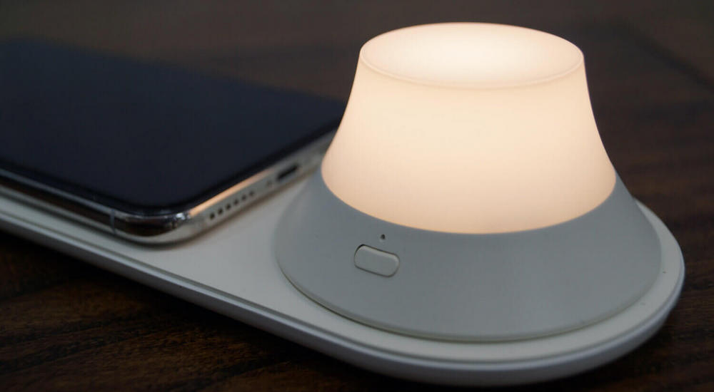 Ночник-светильник с беспроводной зарядкой Xiaomi Yeelight Wireless Charge Nightlight (YLYD08YI)