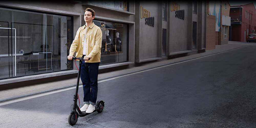 Электросамокат Xiaomi Mi Electric Scooter 3 Lite