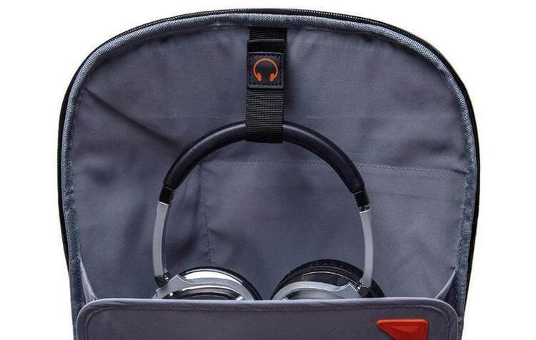 Mi Geek Backpack_4.jpg