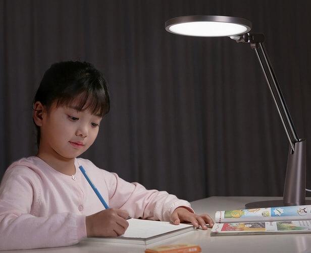Yeelight Smart Eye Protection Lamp Pro_1.jpg