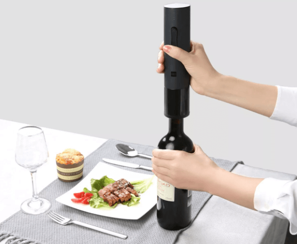 HuoHou Wine Electric Bottle Opener_4.png