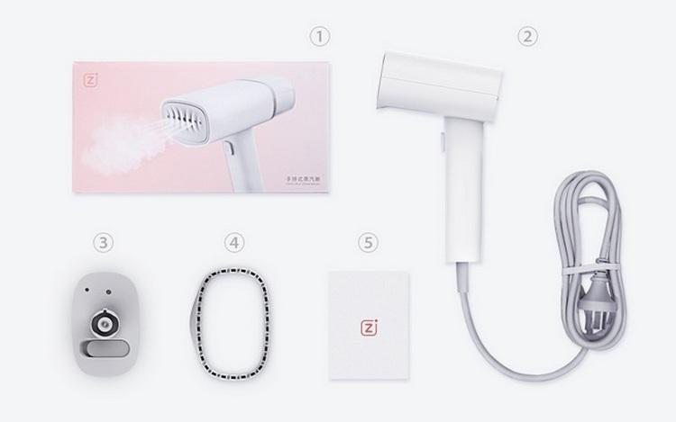 В комплект к парогенератору Xiaomi Lofans Garment Steamer (GT-301W) входит щетка и резервуар для воды