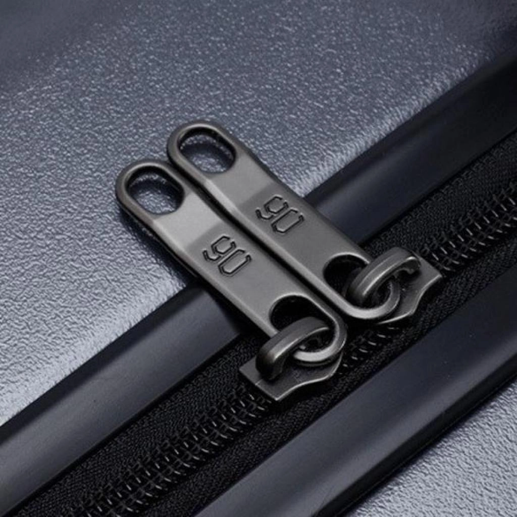 Фото Чемодан Xiaomi 90FUN Business Travel Luggage 28" Lake Light Blue Фото Чемодан Xiaomi 90FUN Business Travel Luggage 28" Lake Light Blue