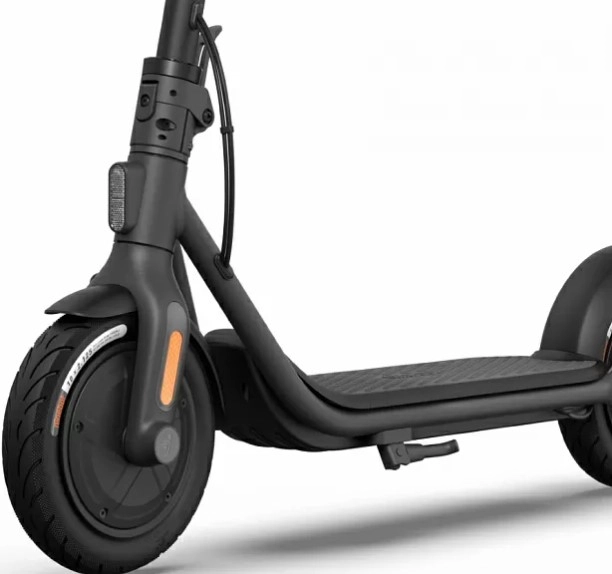 Фотография Электросамокат Xiaomi Ninebot KickScooter F40A Dark Grey Фотография Электросамокат Xiaomi Ninebot KickScooter F40A Dark Grey