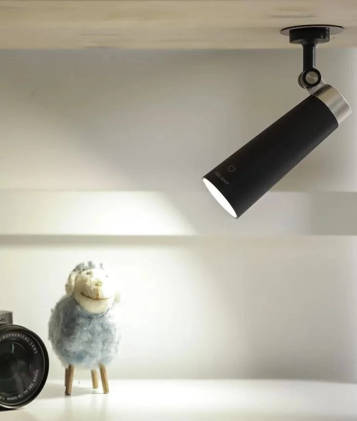 Фото Лампа настольная Xiaomi Yeelight 4-in-1 Rechargeable Desk Lamp Black (YLYTD-0011)